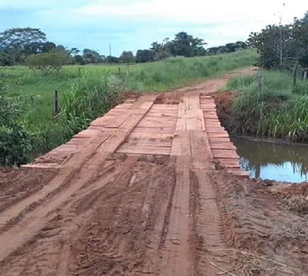 Recuperação de ponte de madeira na linha 659